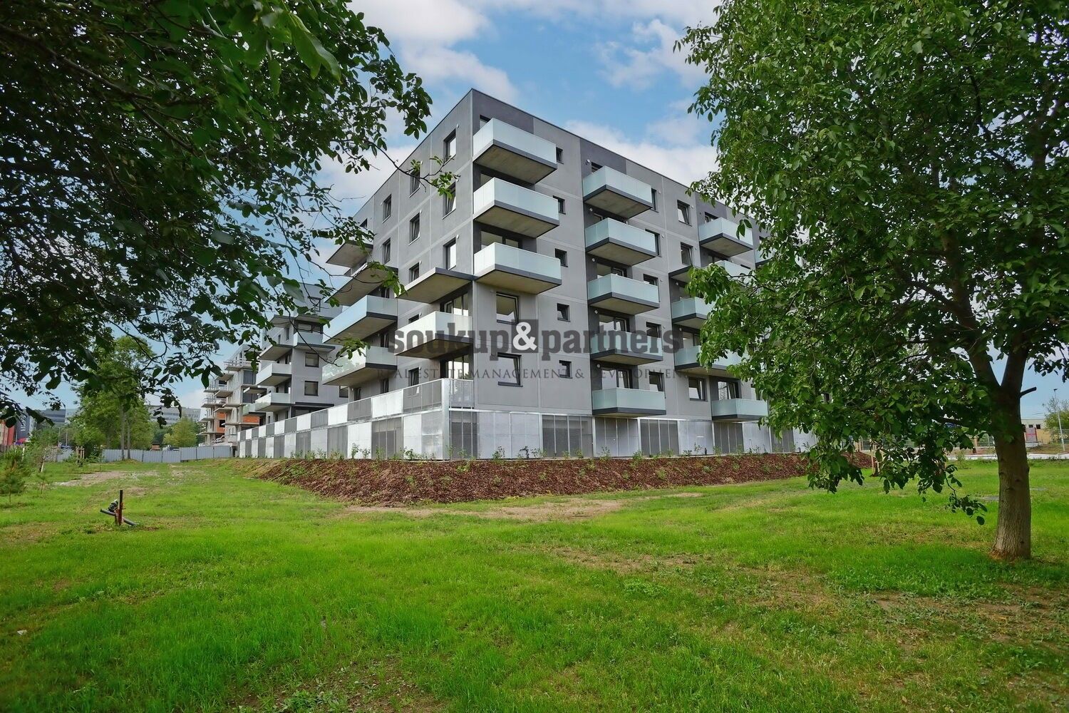 1+kk, Čakovická, Praha, 27 m²