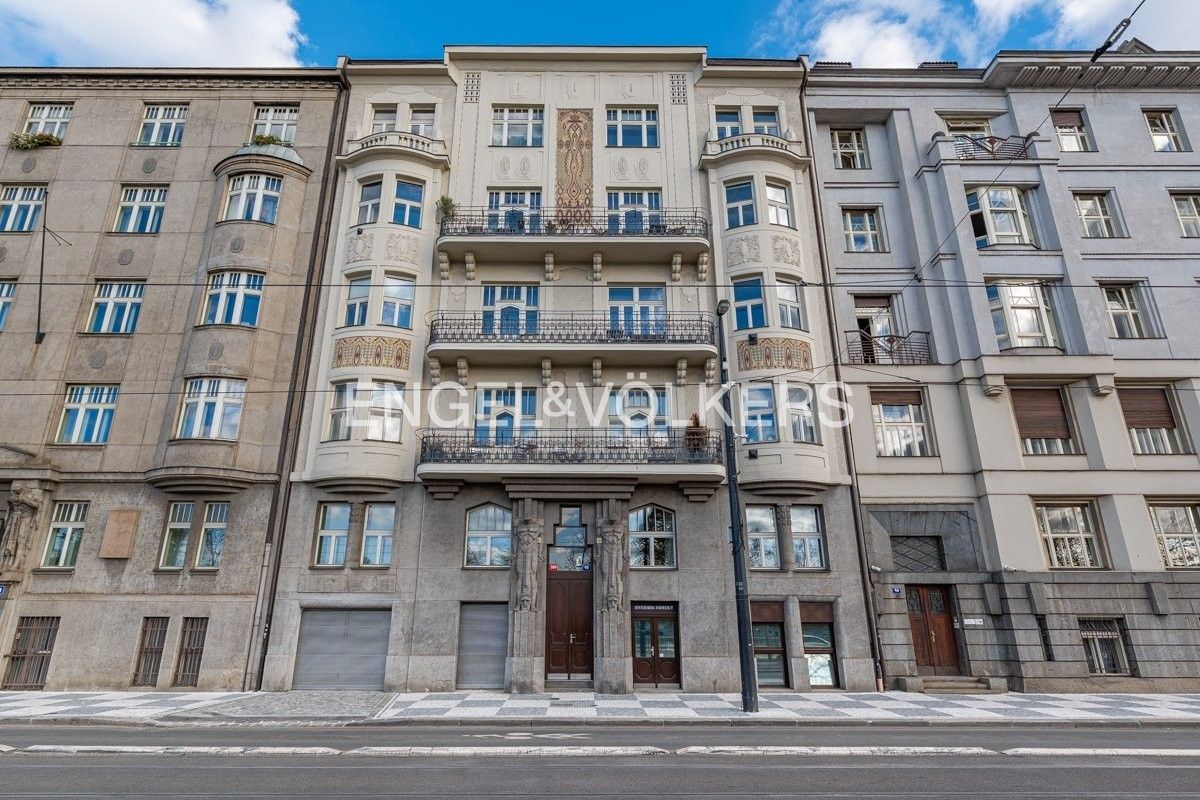 Obchodní prostory, Rašínovo nábřeží, Praha, 70 m²