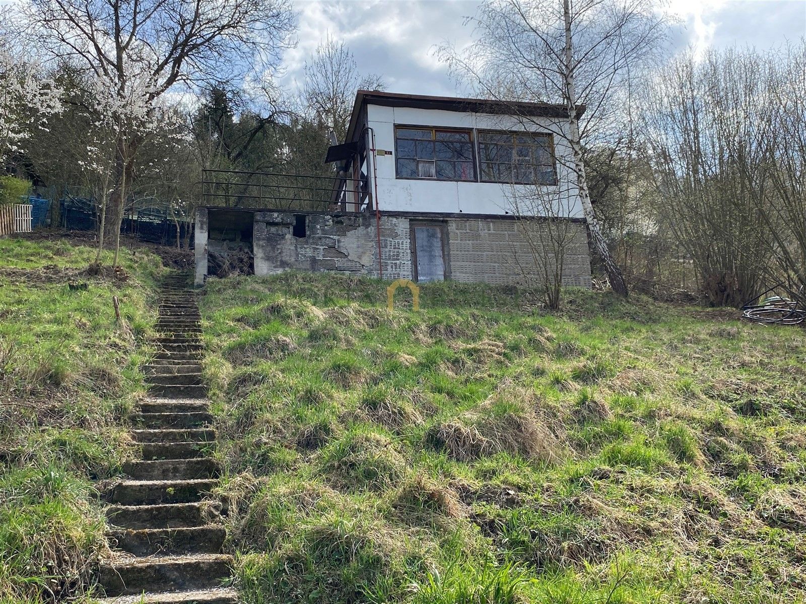 Chaty, Montana, Všenory, 48 m²