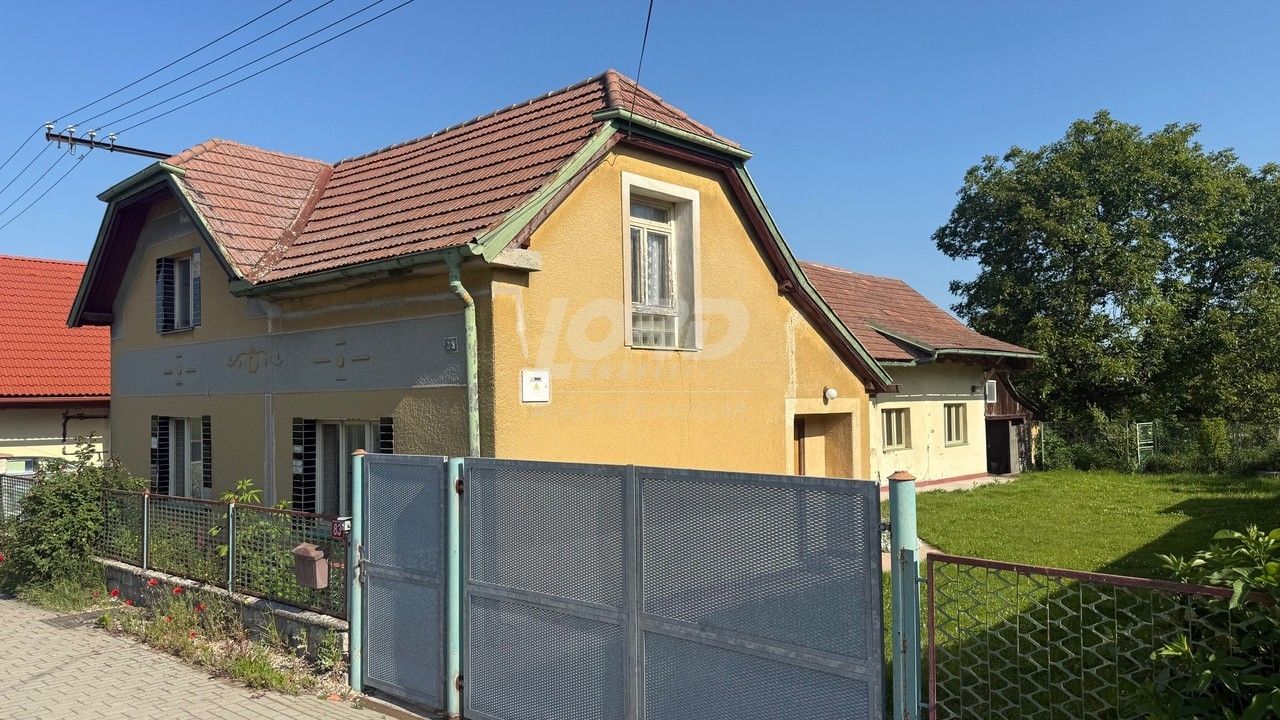 Rodinné domy, Podmoky, 361 m²