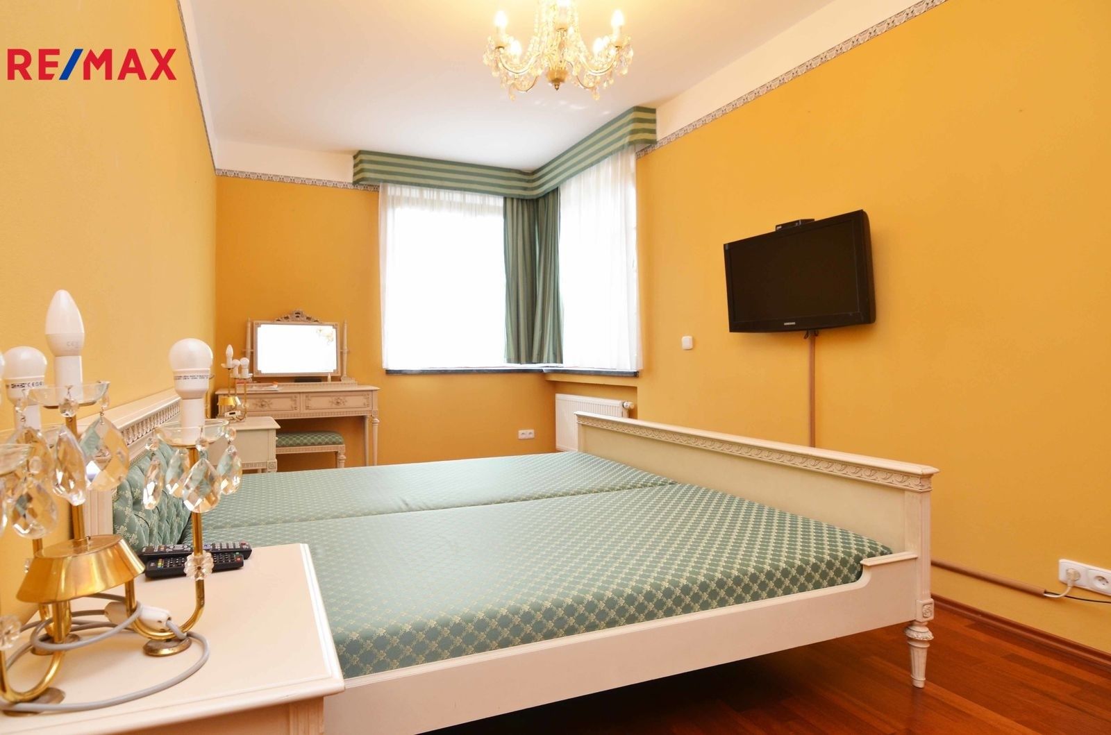 2+kk, Pod třešněmi, Praha, 50 m²