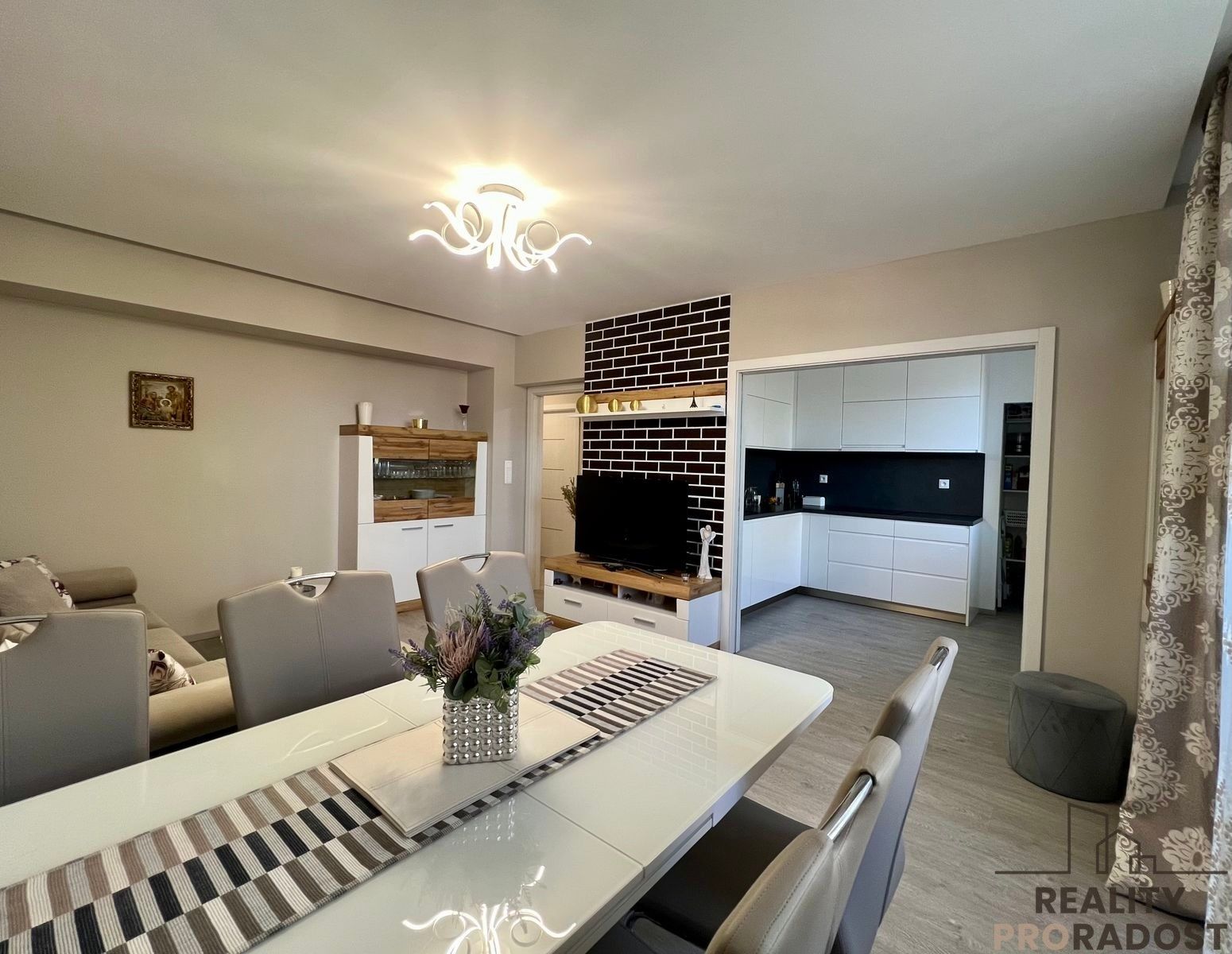 3+1, Jesenice, 92 m²