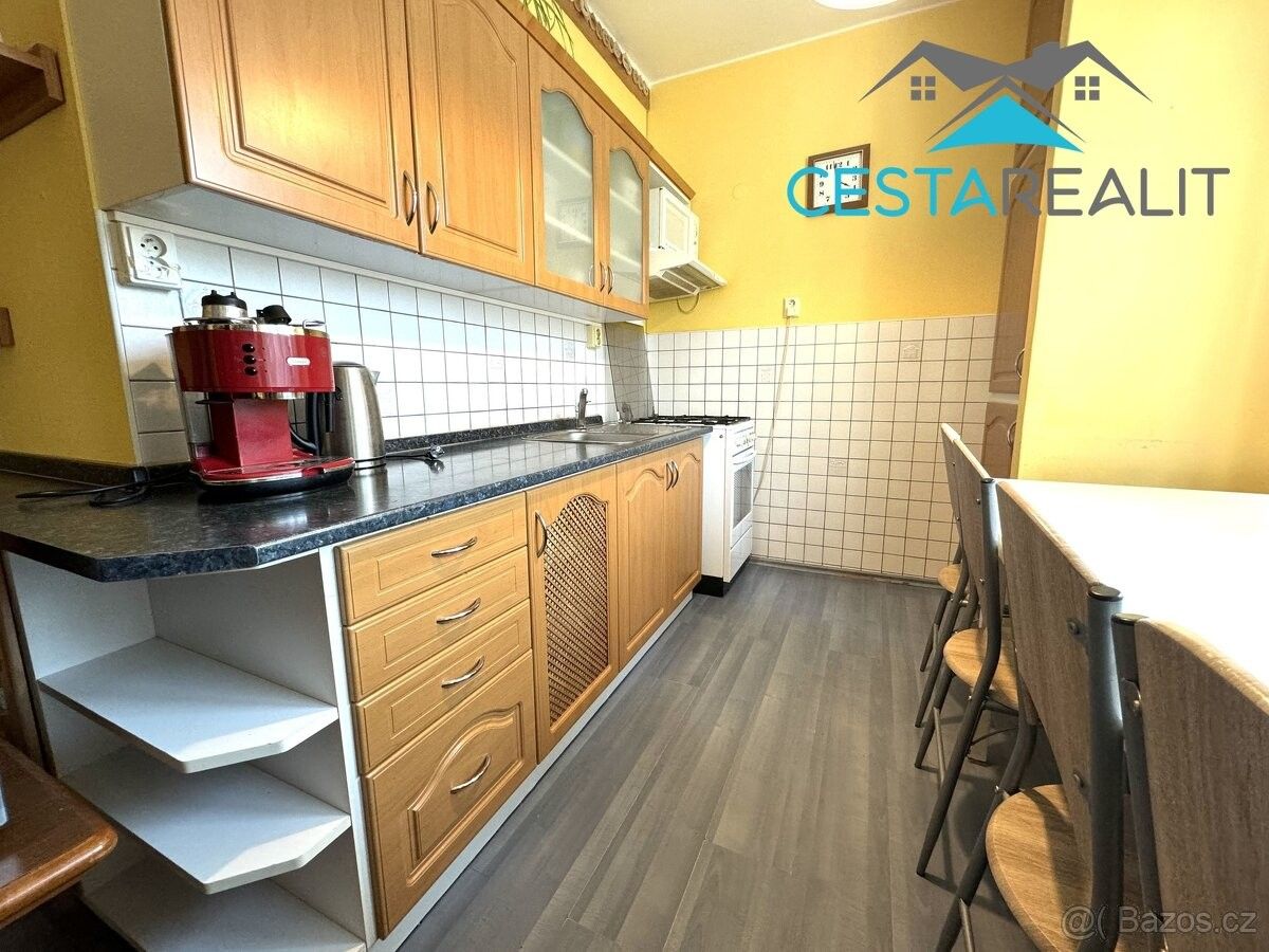 Prodej byt 3+1 - Rousínov u Vyškova, 683 01, 67 m²