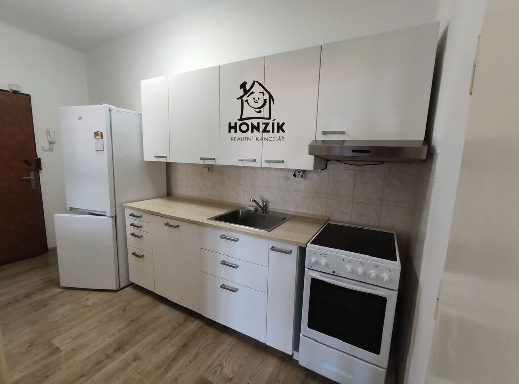 2+kk, Štěrboholská, Praha, 56 m²