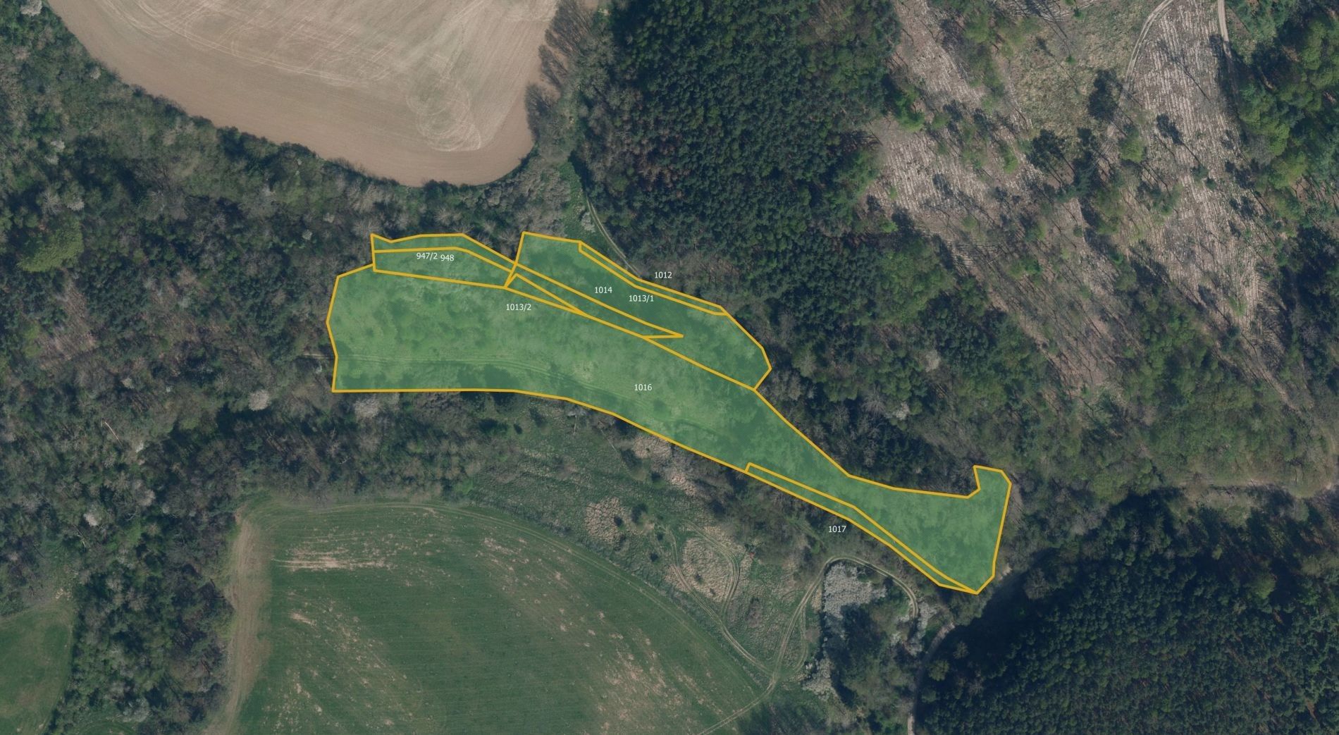 Louky, Chcebuz, Štětí