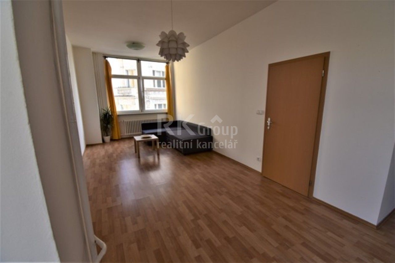 Pronájem byt 2+kk - Voroněžská, Praha, 55 m²