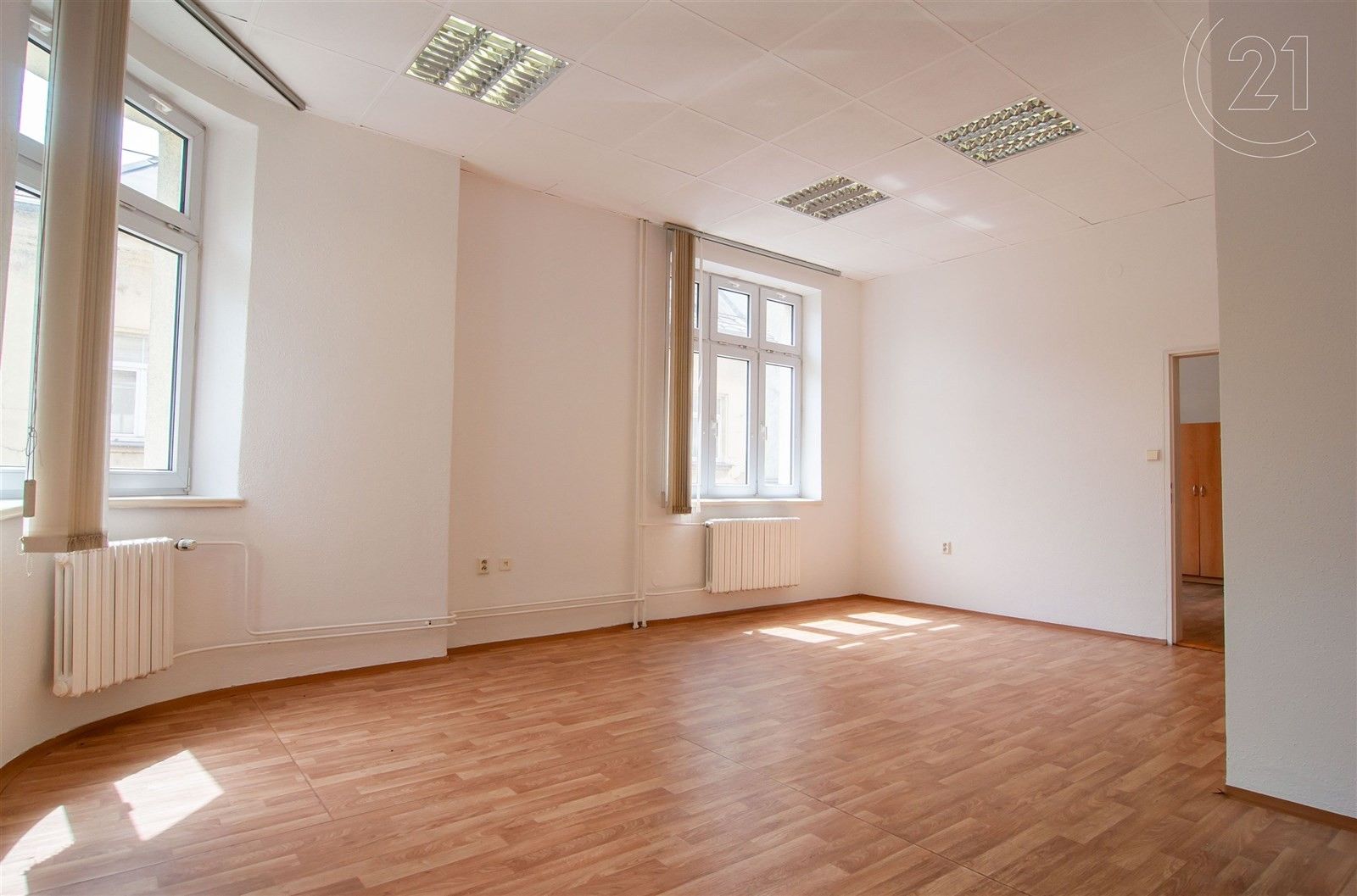 Kanceláře, Poštovní, Třinec, 74 m²