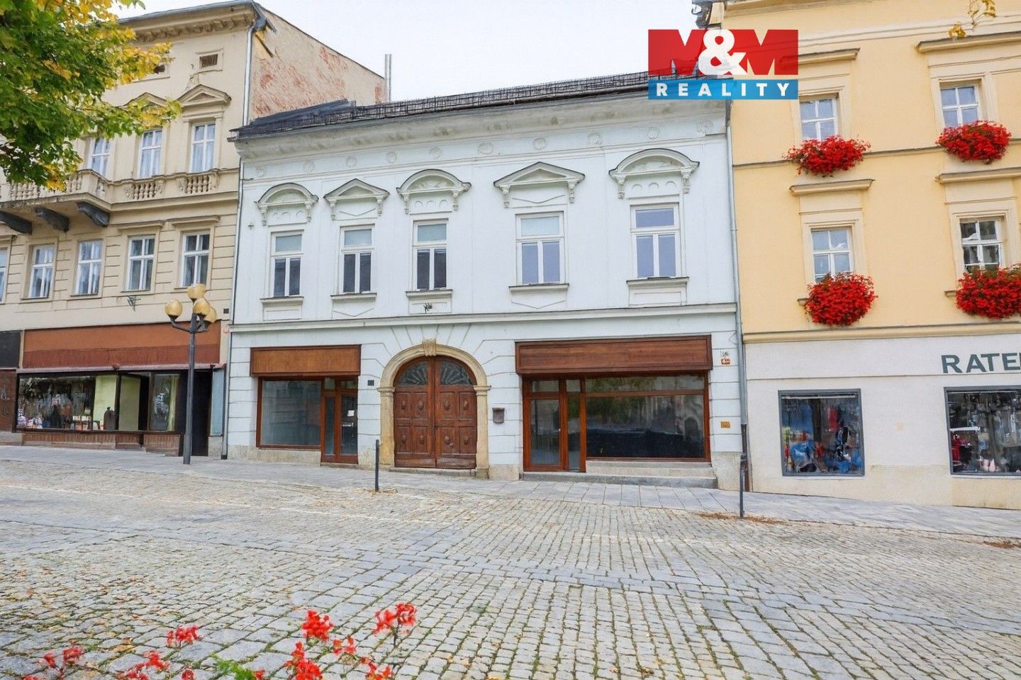 Činžovní domy, nám. Míru, Šumperk, 1 160 m²
