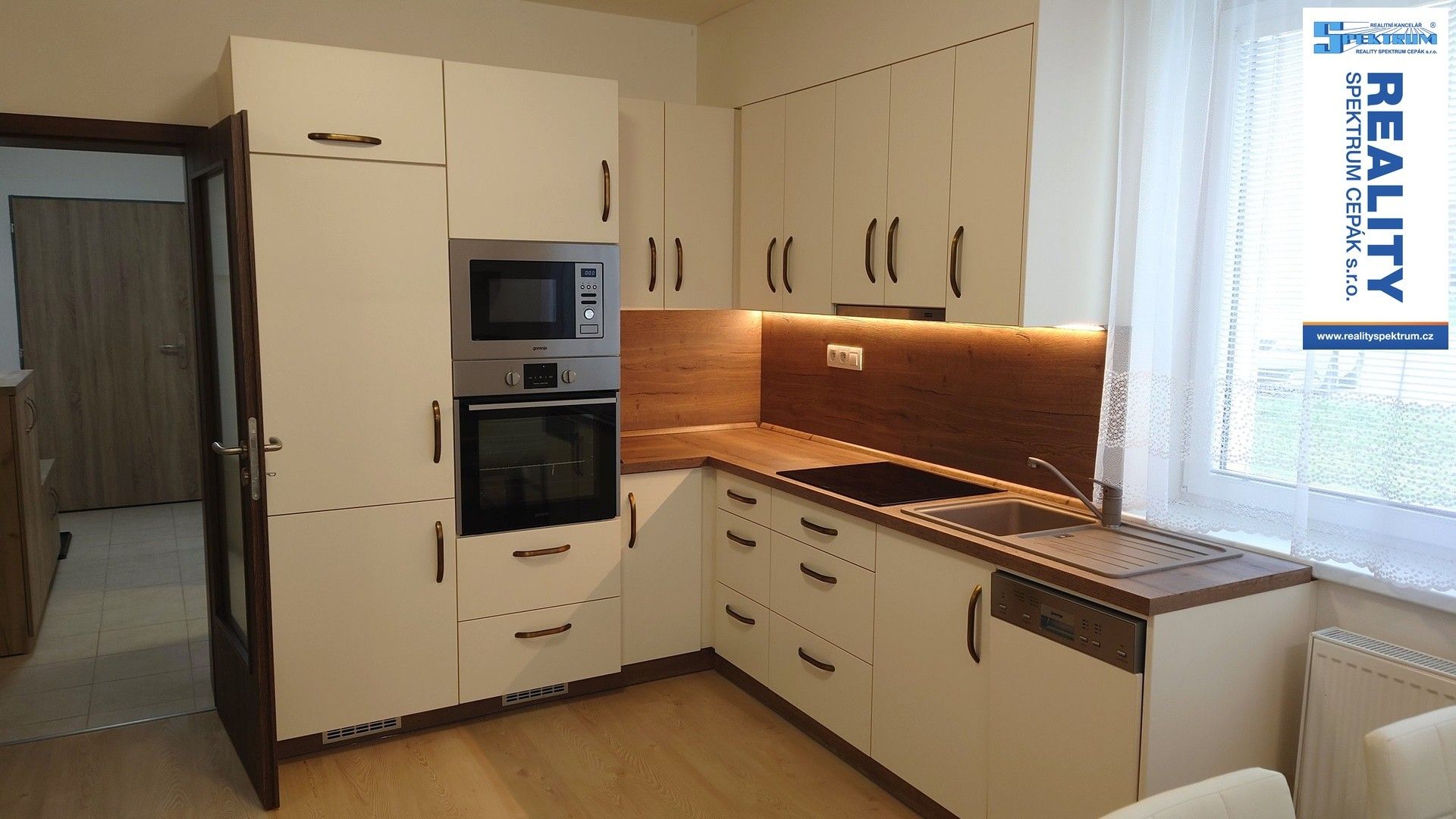 Pronájem byt 1+kk - Za Pilou, Trhové Sviny, 40 m²