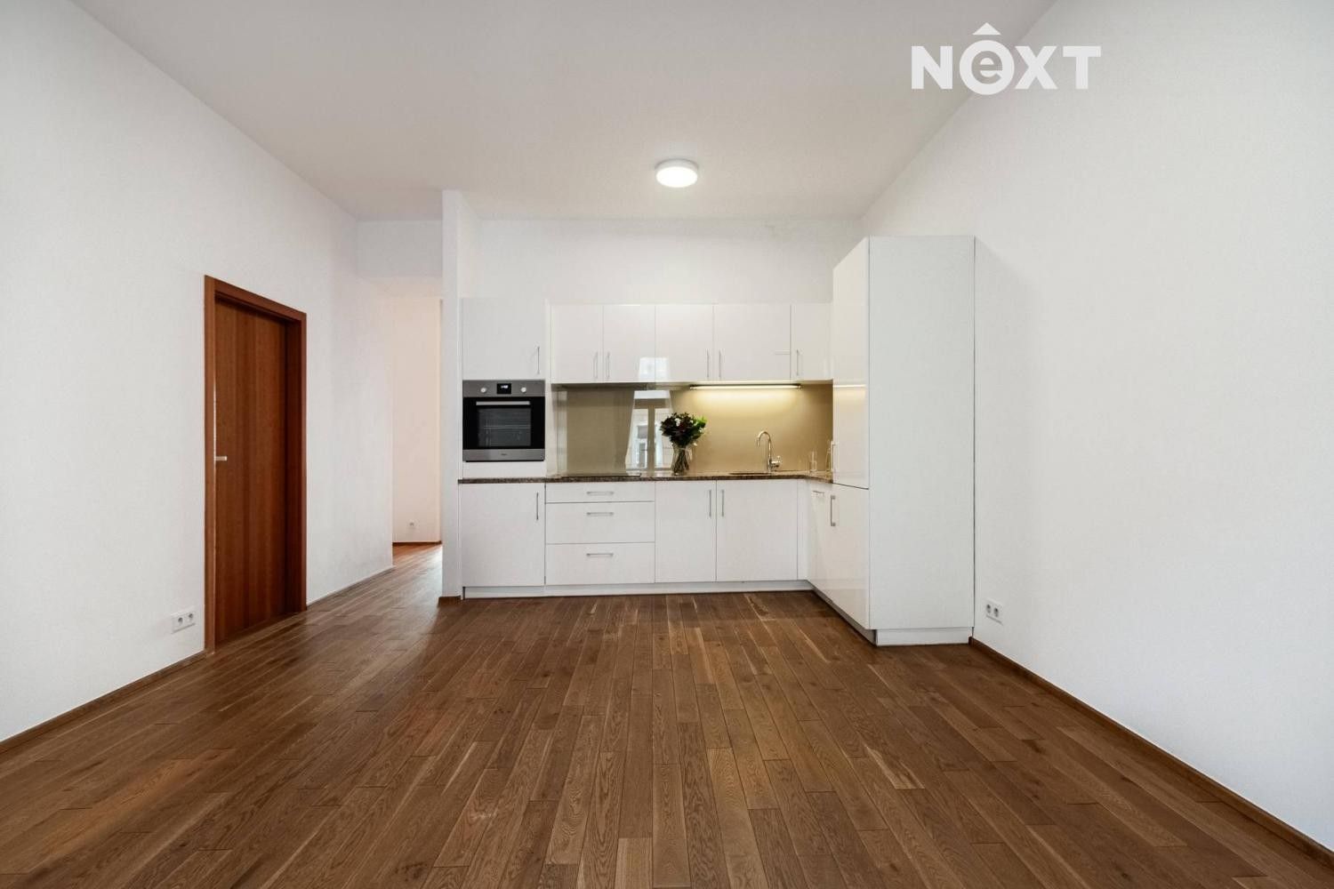 3+kk, U studánky, Praha, 73 m²