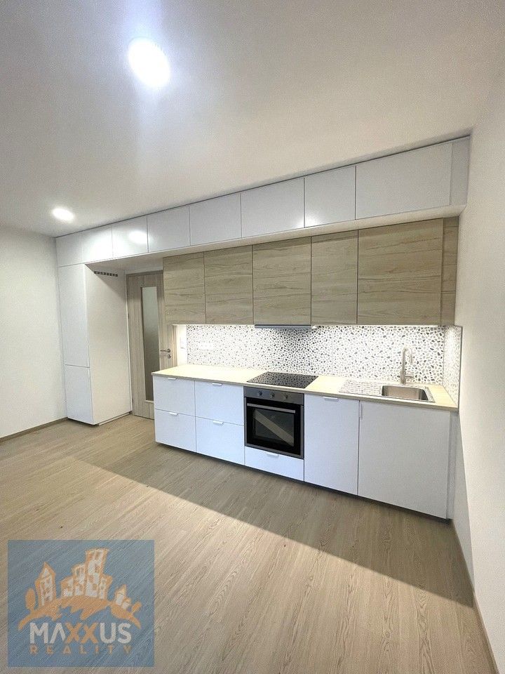 1+kk, Praha, 149 00, 28 m²