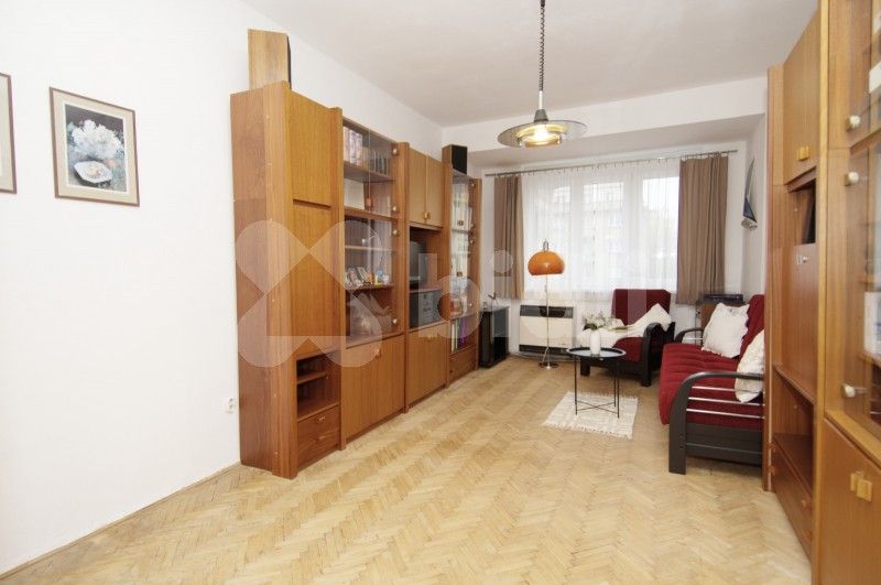 2+kk, Nad Kajetánkou, Praha, 46 m²