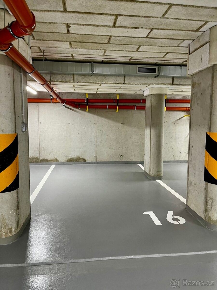 Garáže, Praha, 155 00