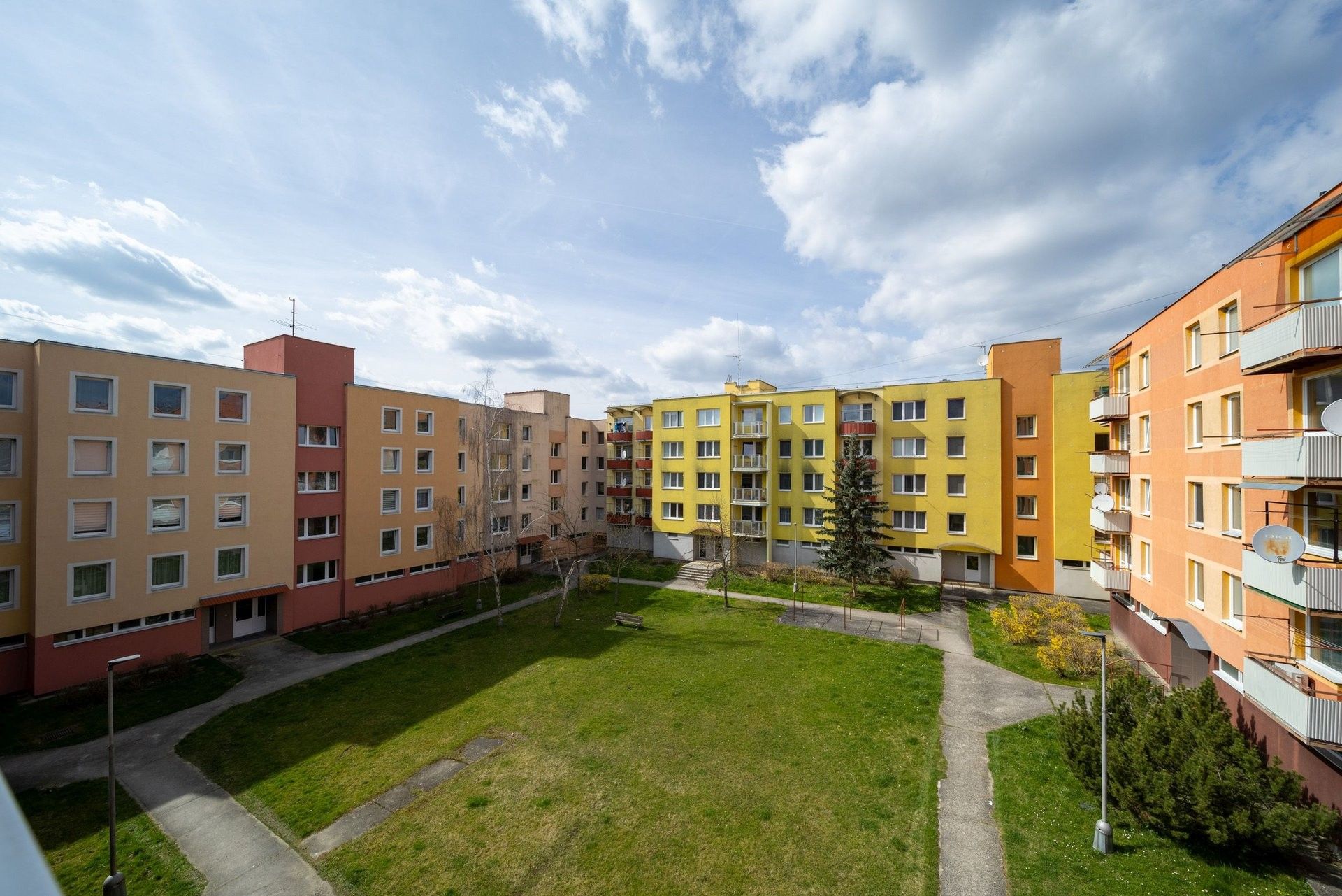 Prodej byt 3+1 - Veselská, Týn nad Vltavou, 65 m²