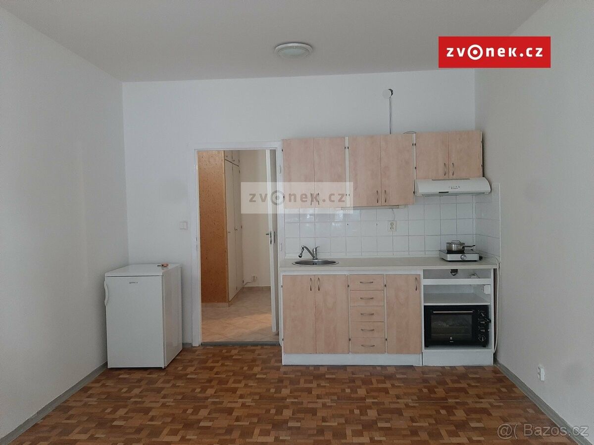 Pronájem byt 1+kk - Zlín, 760 05, 29 m²