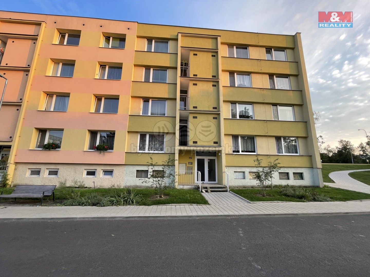 Prodej byt 1+kk - Čs. armády, Louny, 20 m²