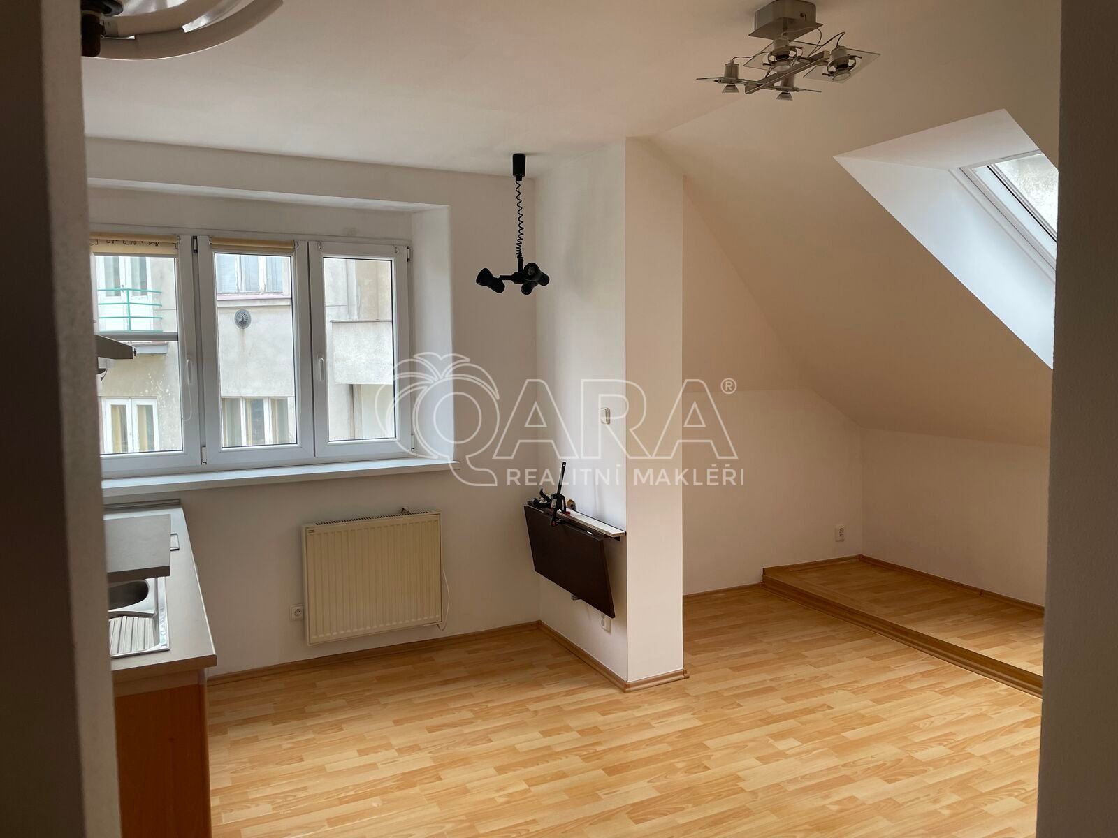 Pronájem byt 1+kk - Nedvědovo náměstí, Praha, 24 m²