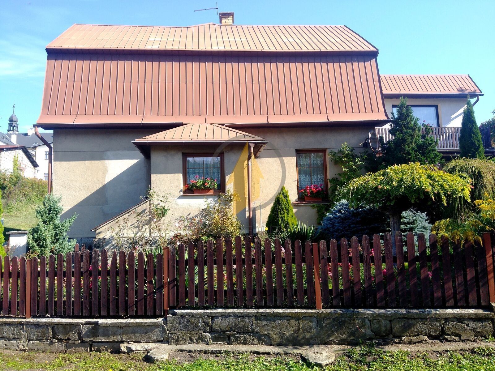 Prodej rodinný dům - Růžová, Rovensko pod Troskami, 240 m²