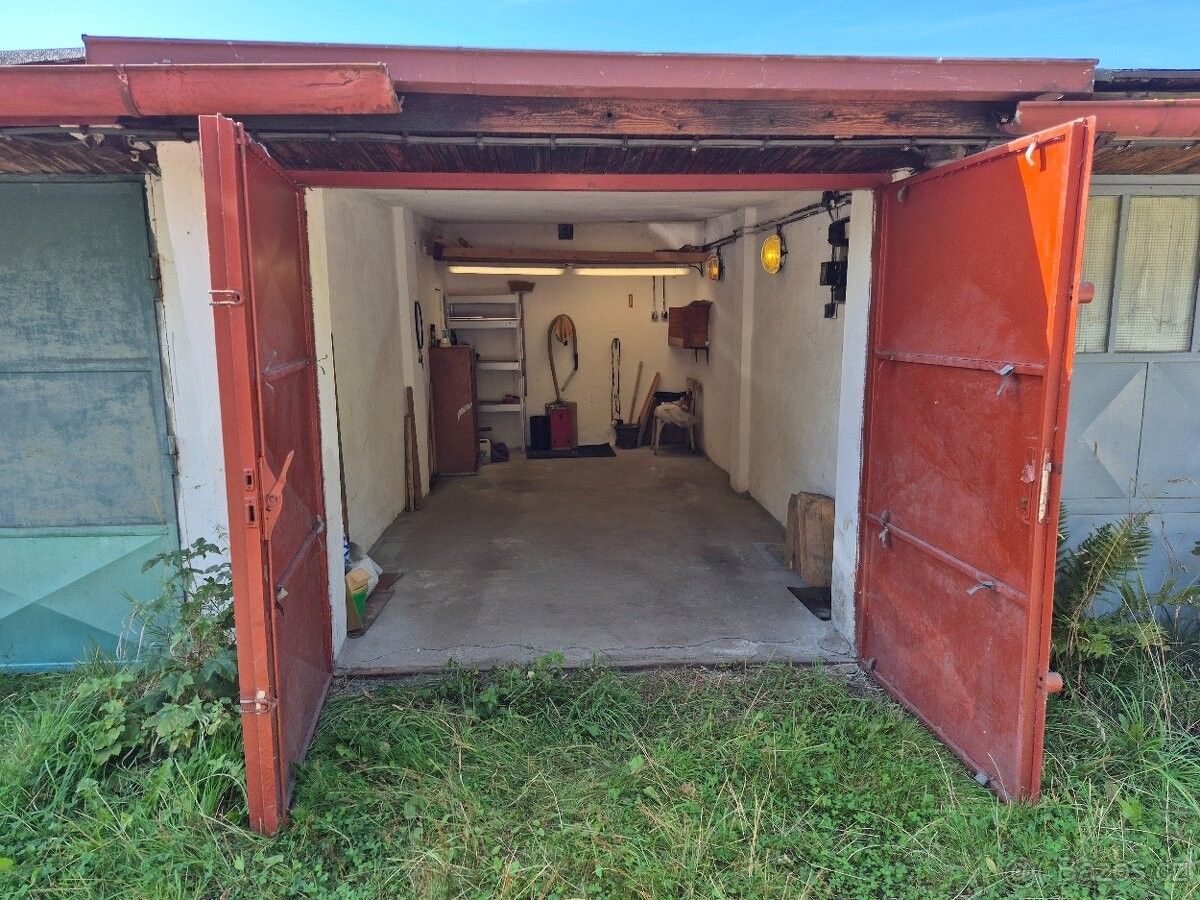 Garáže, Karlovy Vary, 360 01