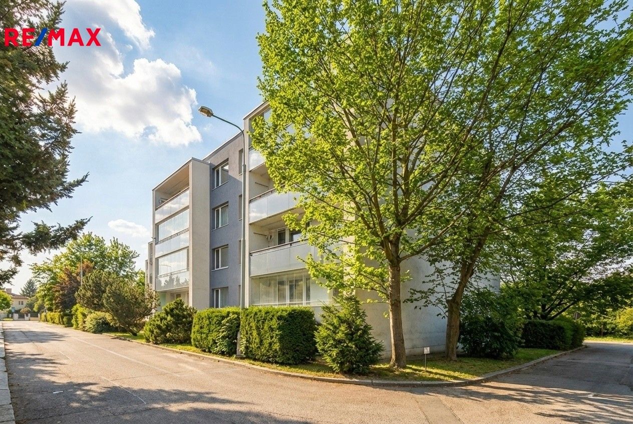 4+1, Navigátorů, Praha, 91 m²