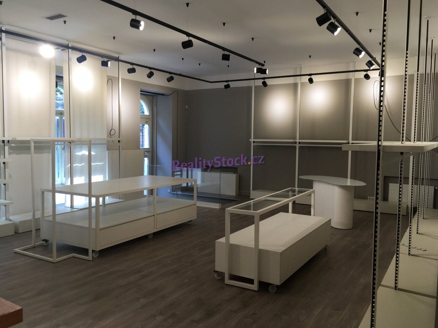 Obchodní prostory, Pařížská, Praha, 168 m²