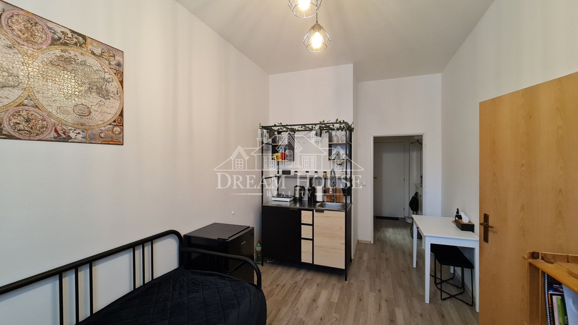 Prodej byt 1+kk - Prosecká, Praha, 30 m²