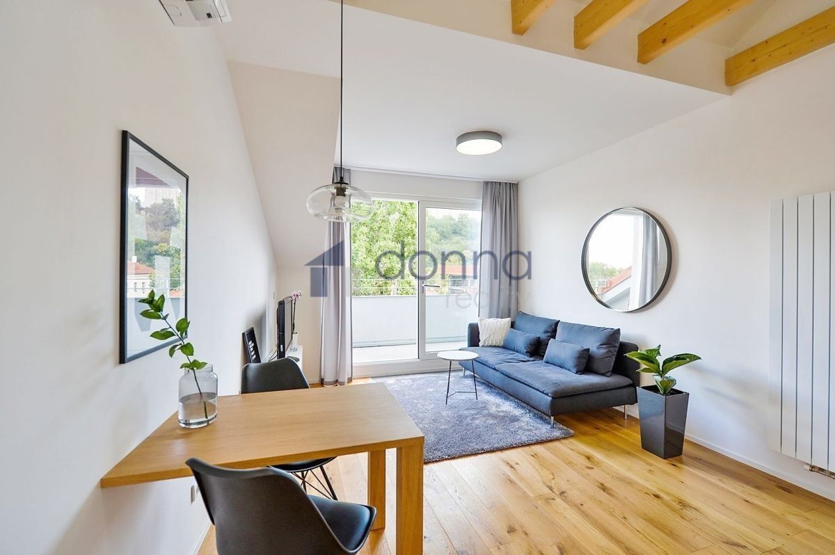 Pronájem byt 2+kk - Dalimilova, Praha, 60 m²