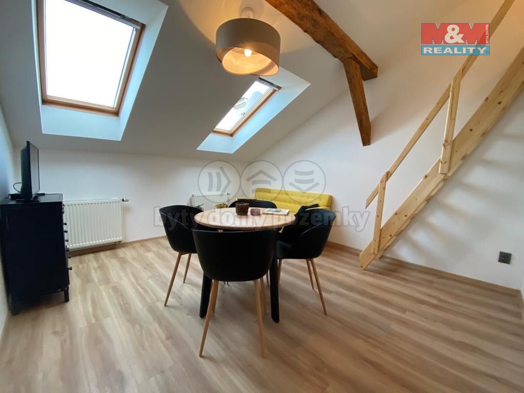 2+kk, Zborovská, Praha, 45 m²