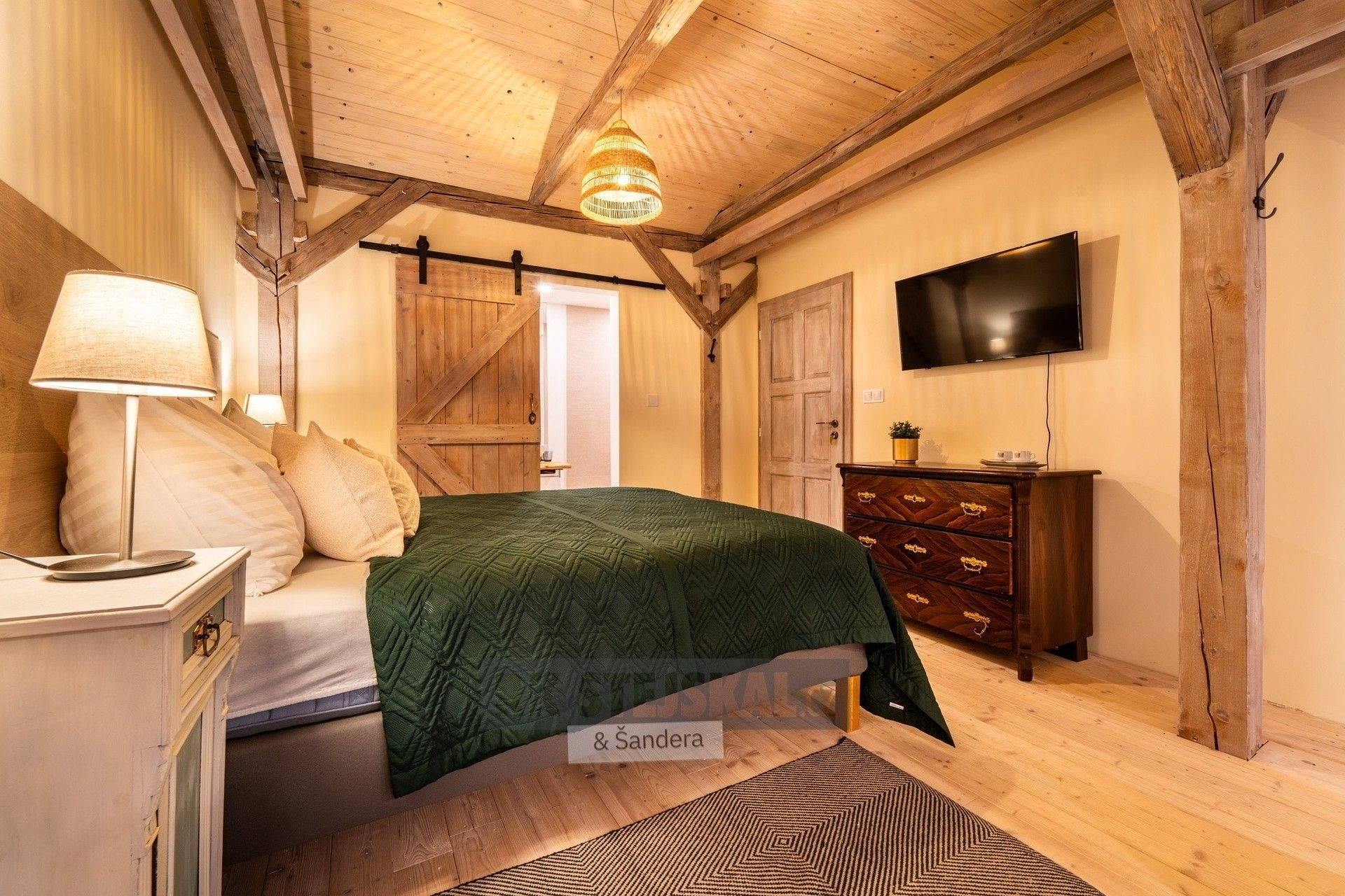 Ubytovací zařízení, Číměř, 768 m²