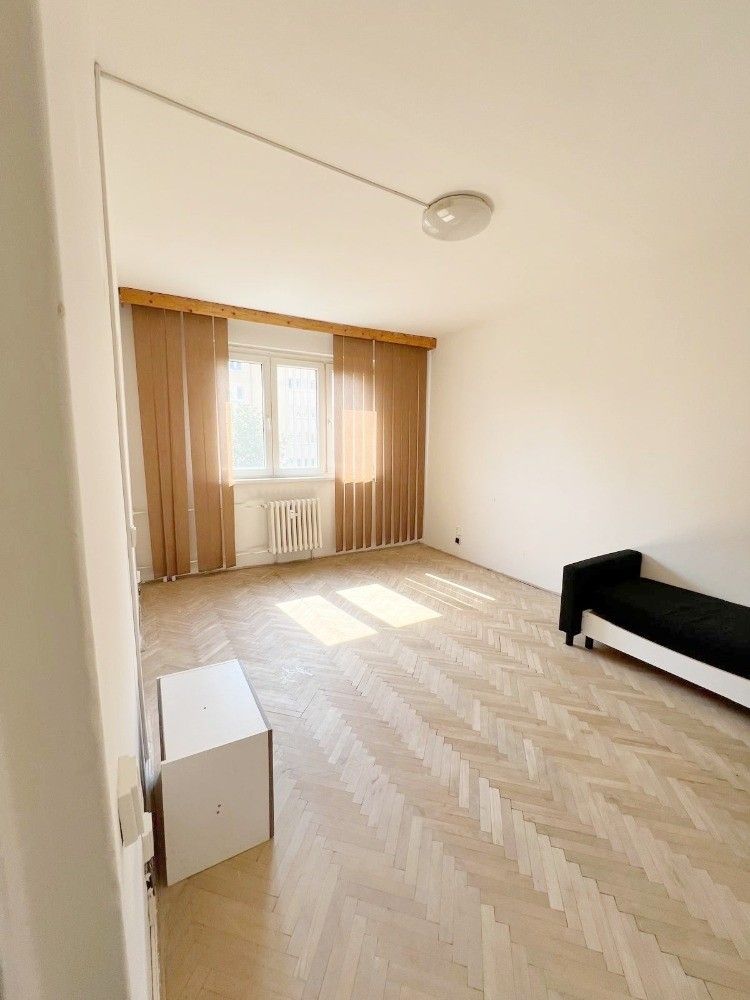 1+1, Karlovy Vary, 360 01, 40 m²