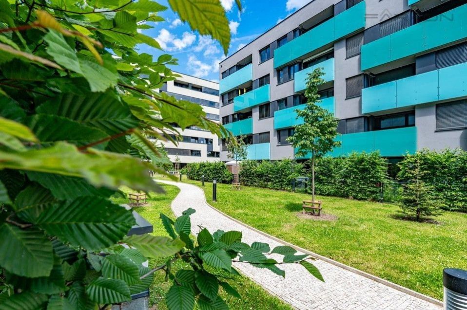 Prodej byt 3+kk - U průhonu, Praha, 75 m²