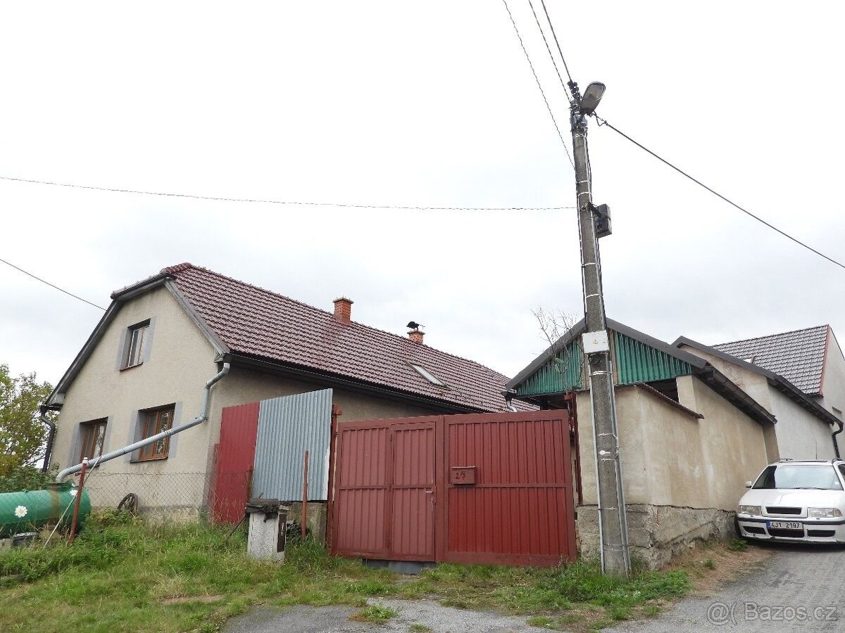 Chaty, Brzkov, 588 13