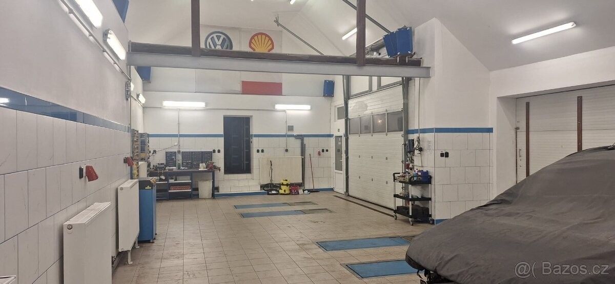 Obchodní prostory, Český Brod, 282 01