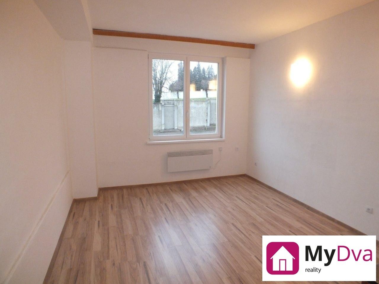 Pronájem byt 2+kk - Cihlářská, Znojmo, 58 m²