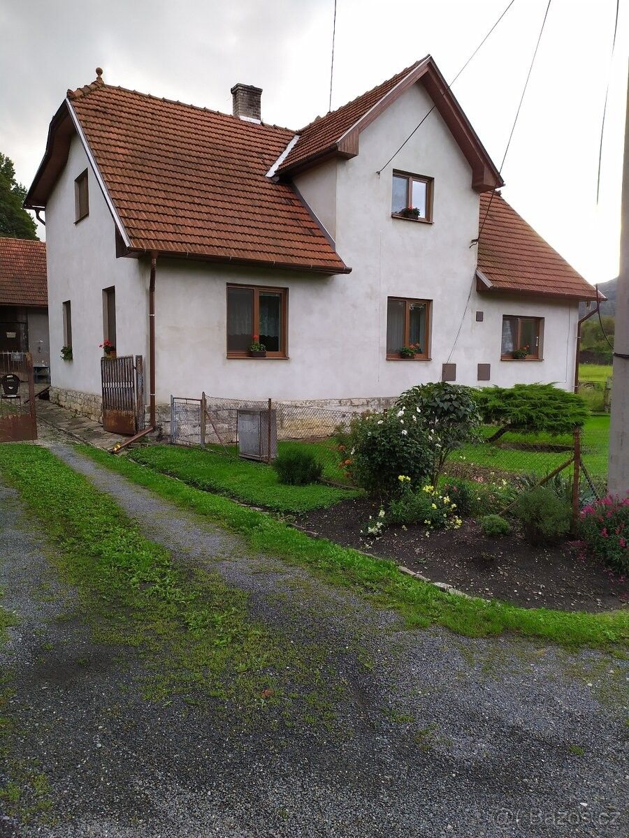 Rodinné domy, Tichá, 742 74