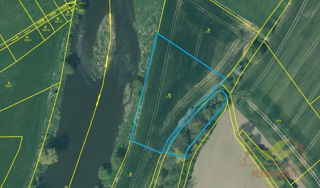 Zemědělské pozemky, Chrást, 4 896 m²