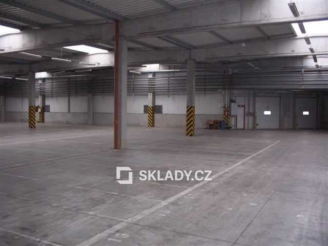 Sklady, Černožice, 7 000 m²