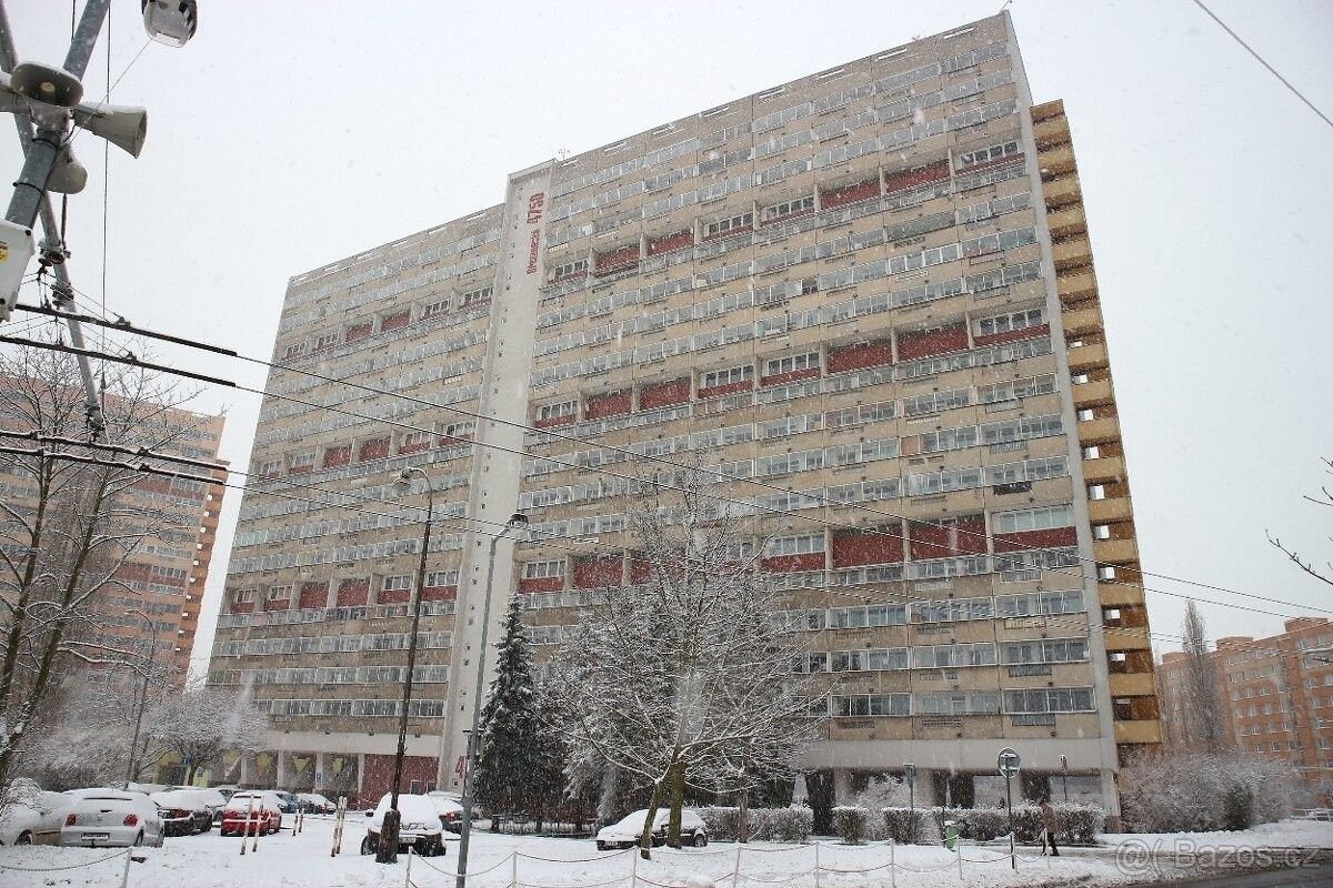 4+1, Chomutov, 430 03, 101 m²