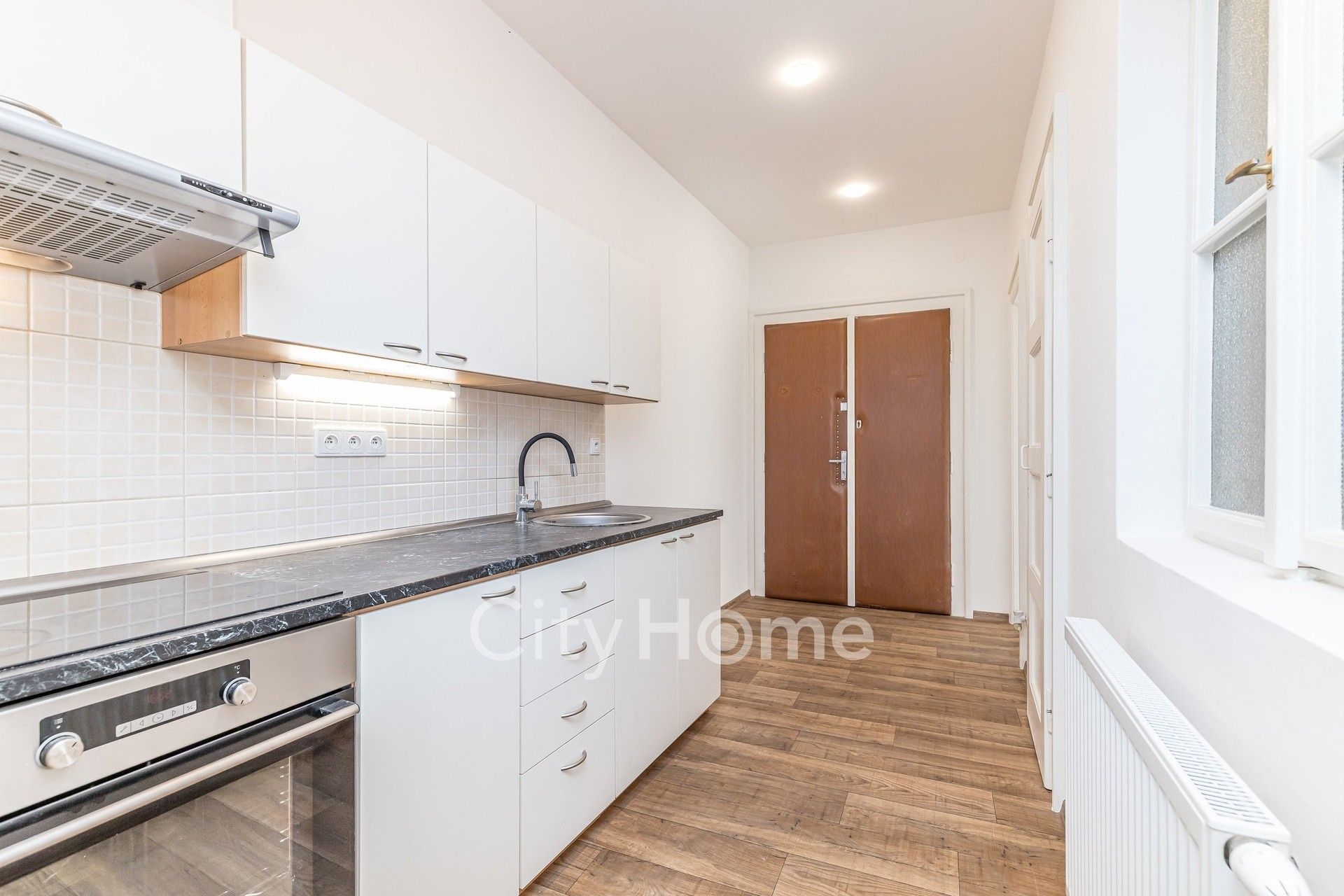 2+kk, Sokolovská, Praha, 65 m²