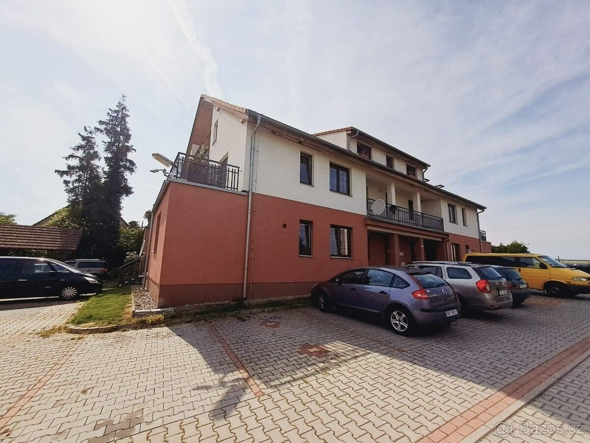 Pronájem byt 1+kk - Chyňava, 267 07, 54 m²