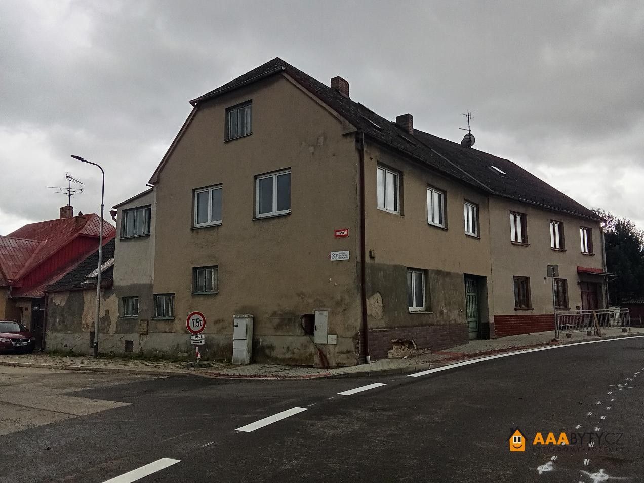 Rodinné domy, Družstevní, Studená, 256 m²