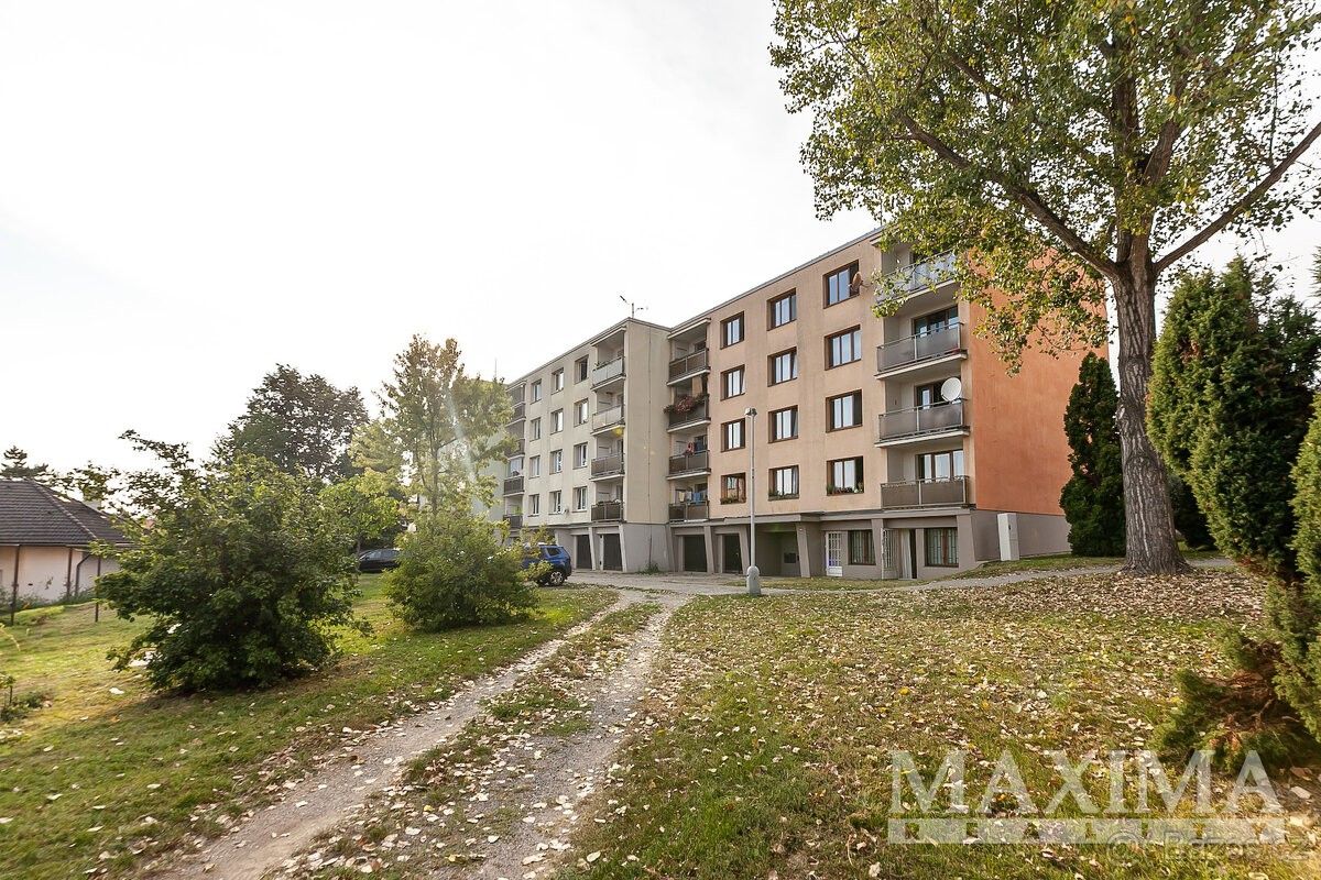 Prodej byt 2+1 - Dolní Břežany, 252 41, 64 m²