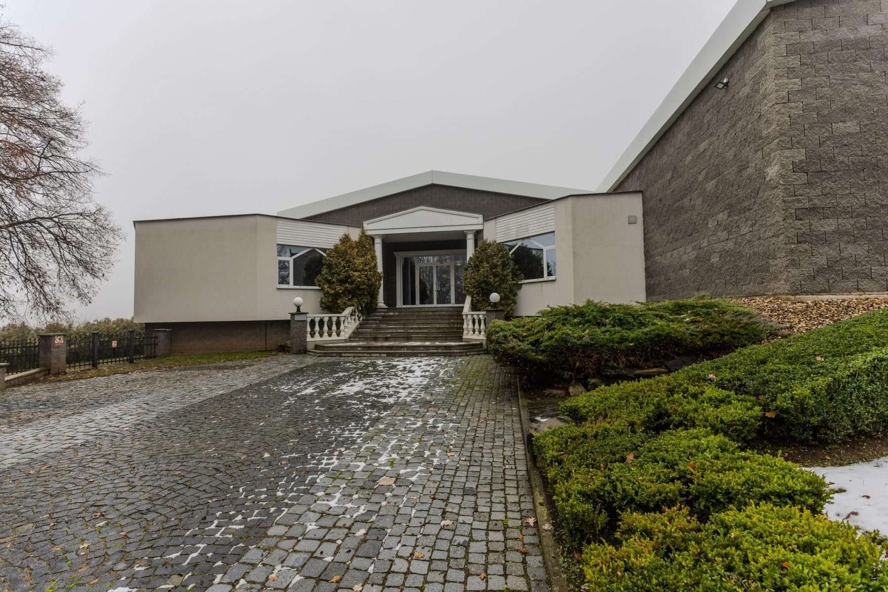 Ostatní, Roudnice nad Labem, 1 111 m²