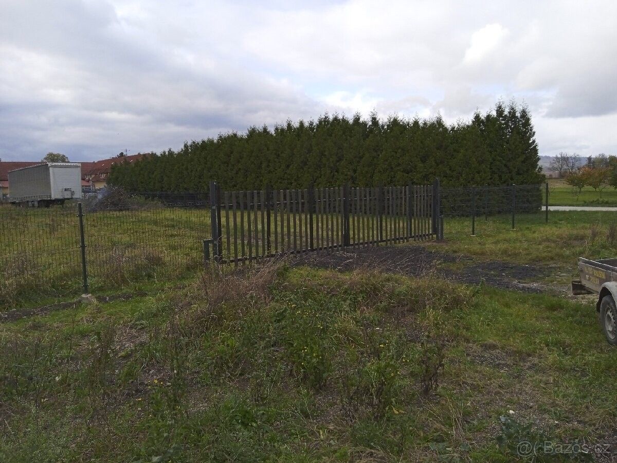 Pronájem pozemek pro bydlení - Uničov, 783 91