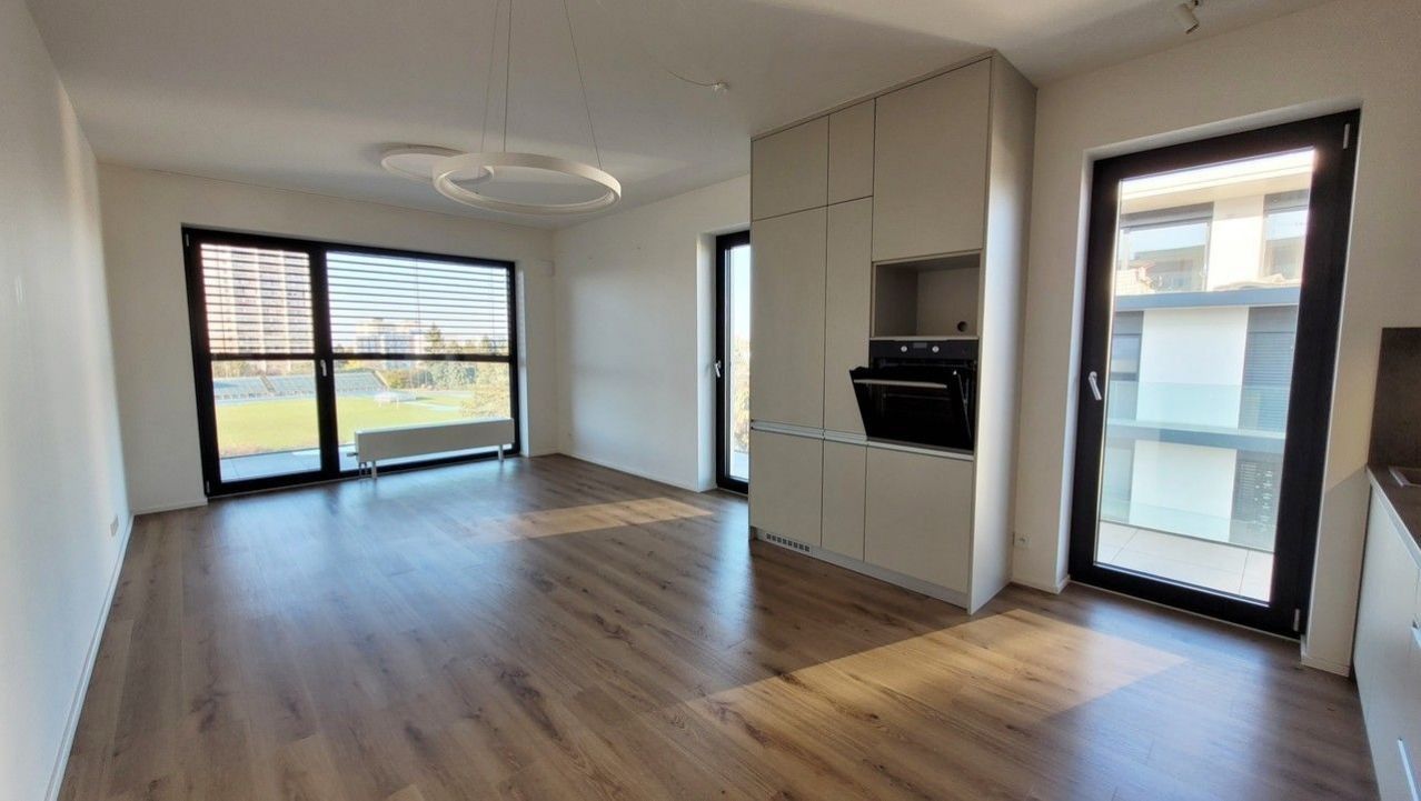 3+kk, Praha 15, Praha, 126 m²