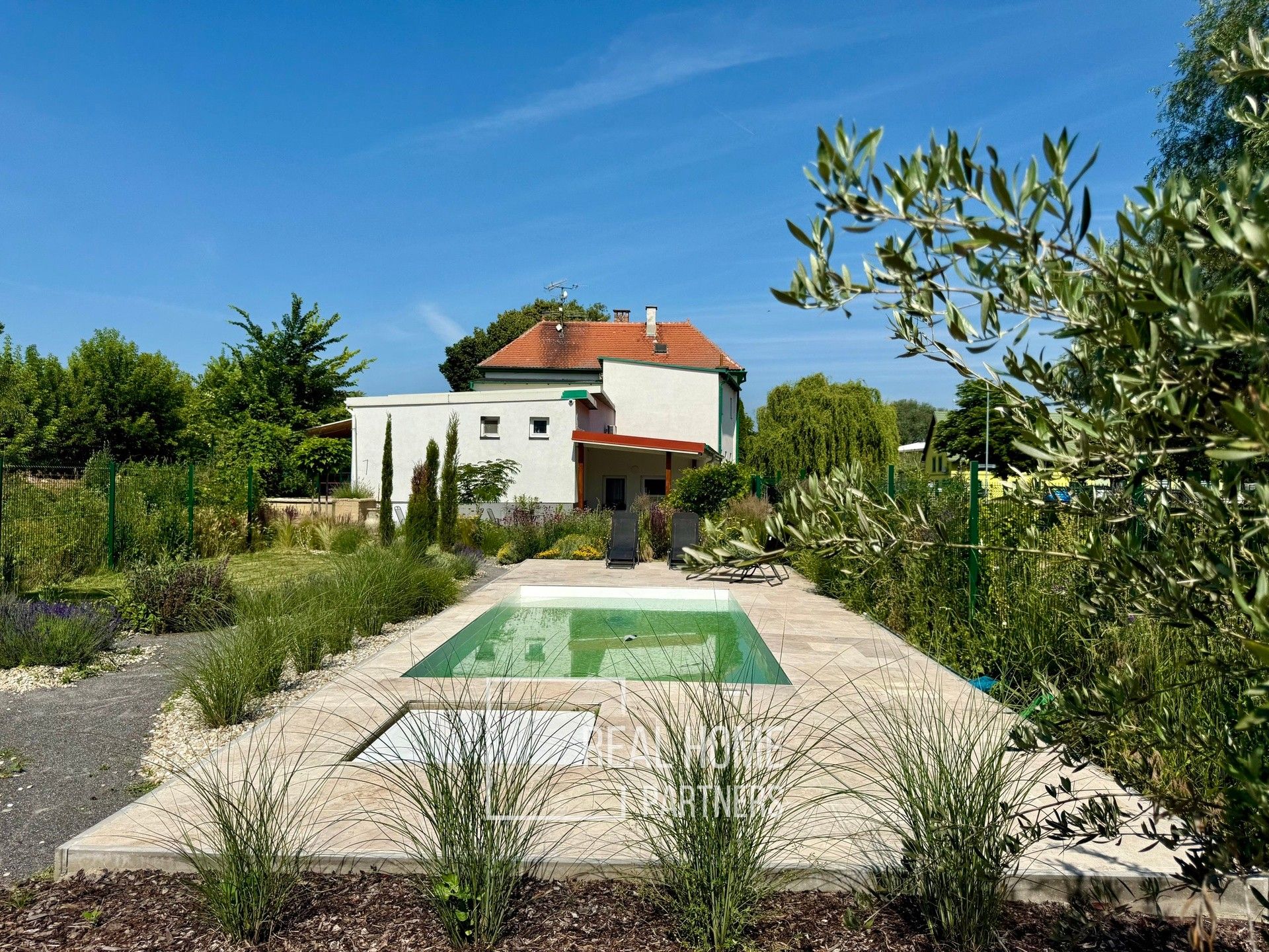 Rodinné domy, Březí, 359 m²