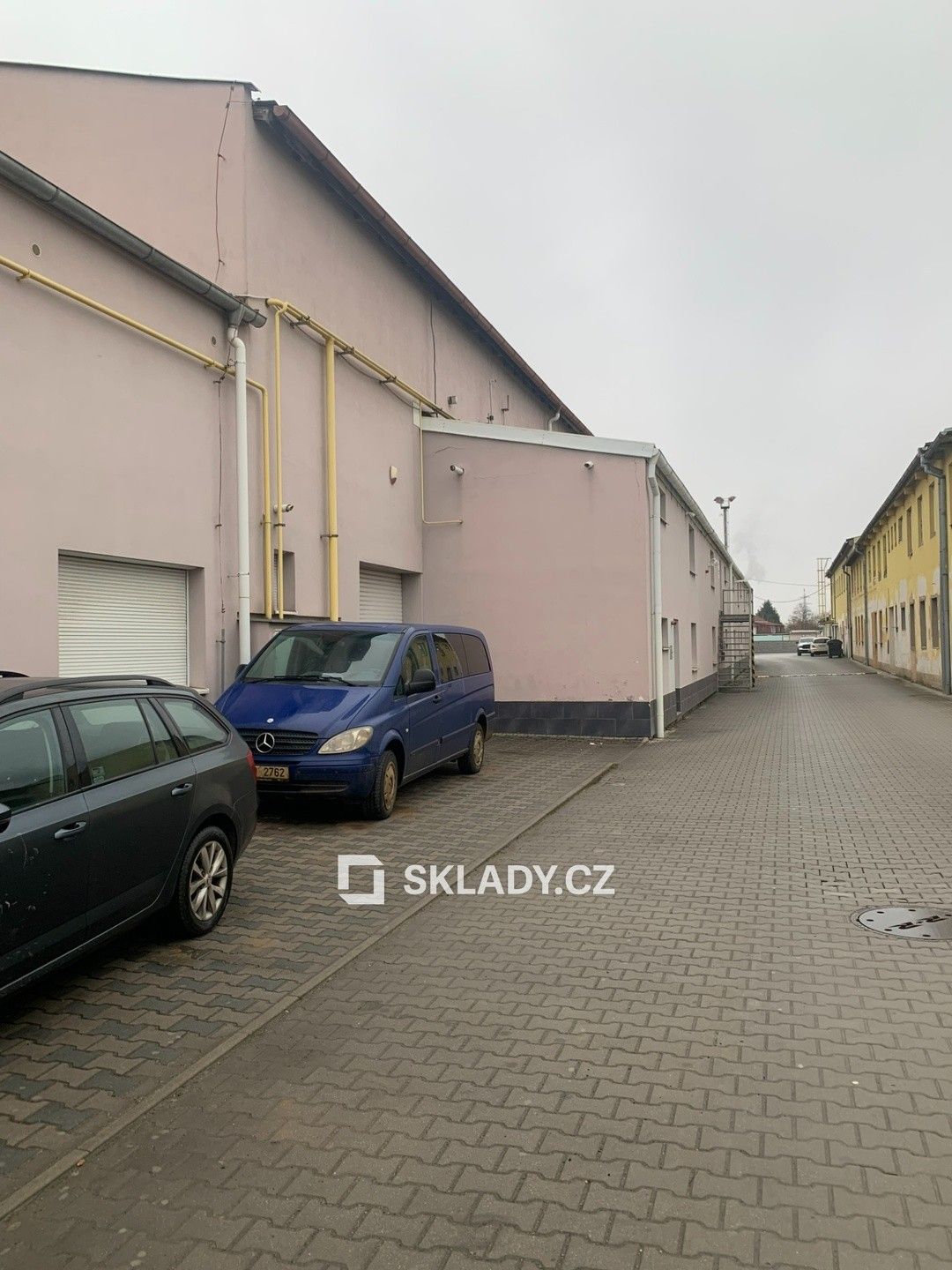 Sklady, Domažlická, Plzeň, 2 700 m²