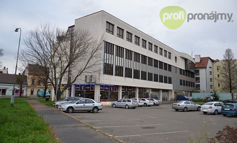 Pronájem obchodní prostory - Prostějov, 796 01, 175 m²