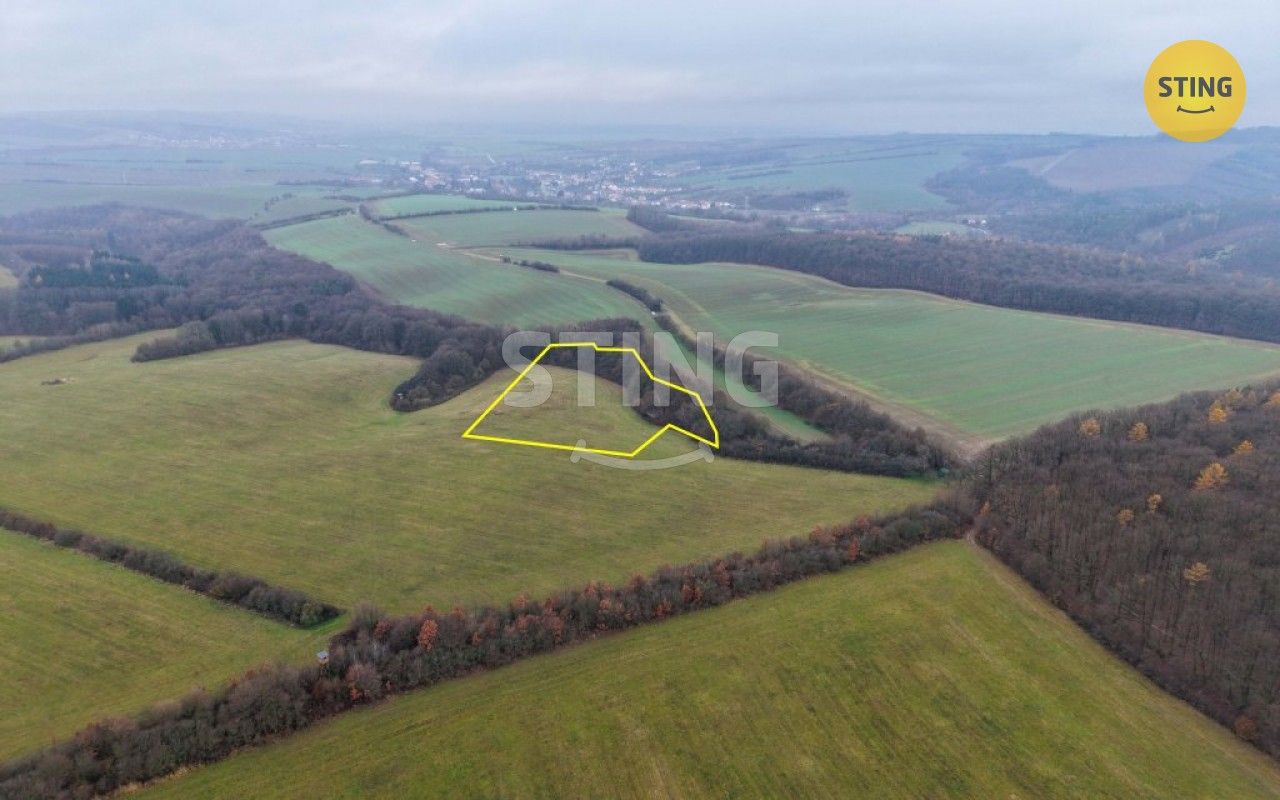 Zemědělské pozemky, Zlámanec, 14 861 m²