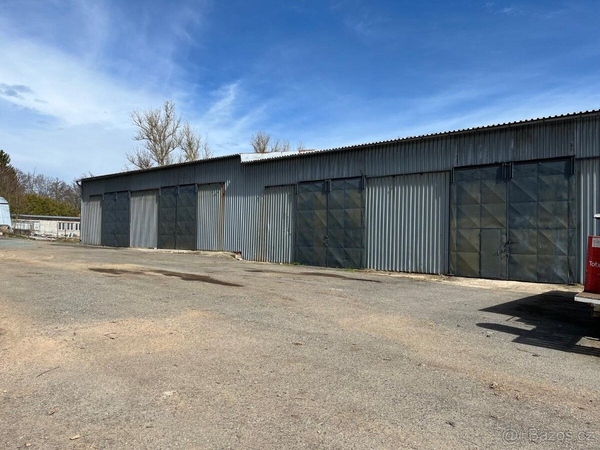 Sklady, Tochovice, 262 81